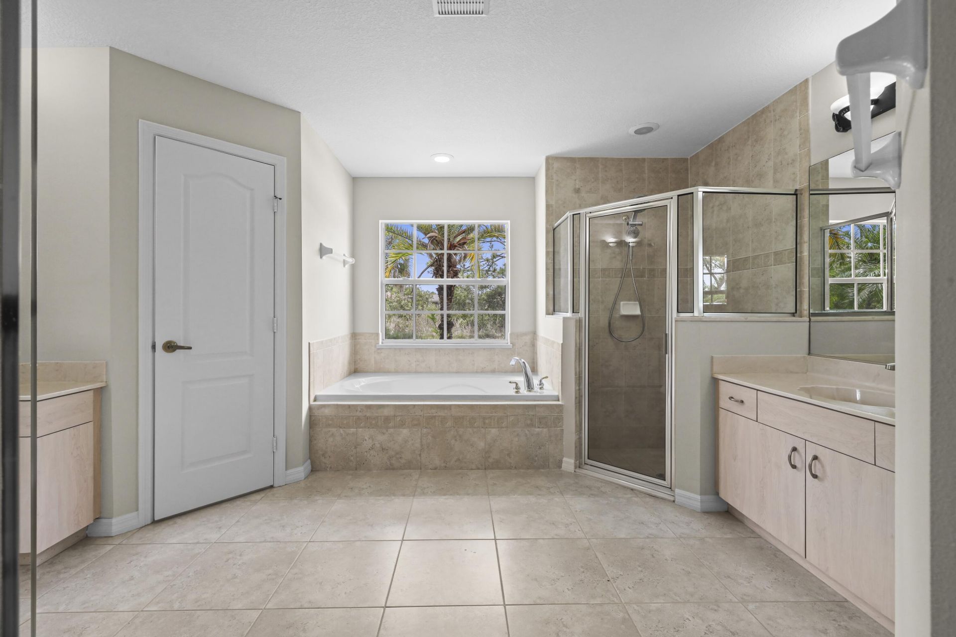 2001 SW Salvatierra Boulevard, Port Saint Lucie, FL 34987 Photo