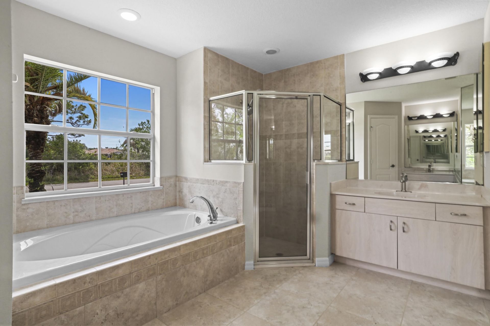 2001 SW Salvatierra Boulevard, Port Saint Lucie, FL 34987 Photo