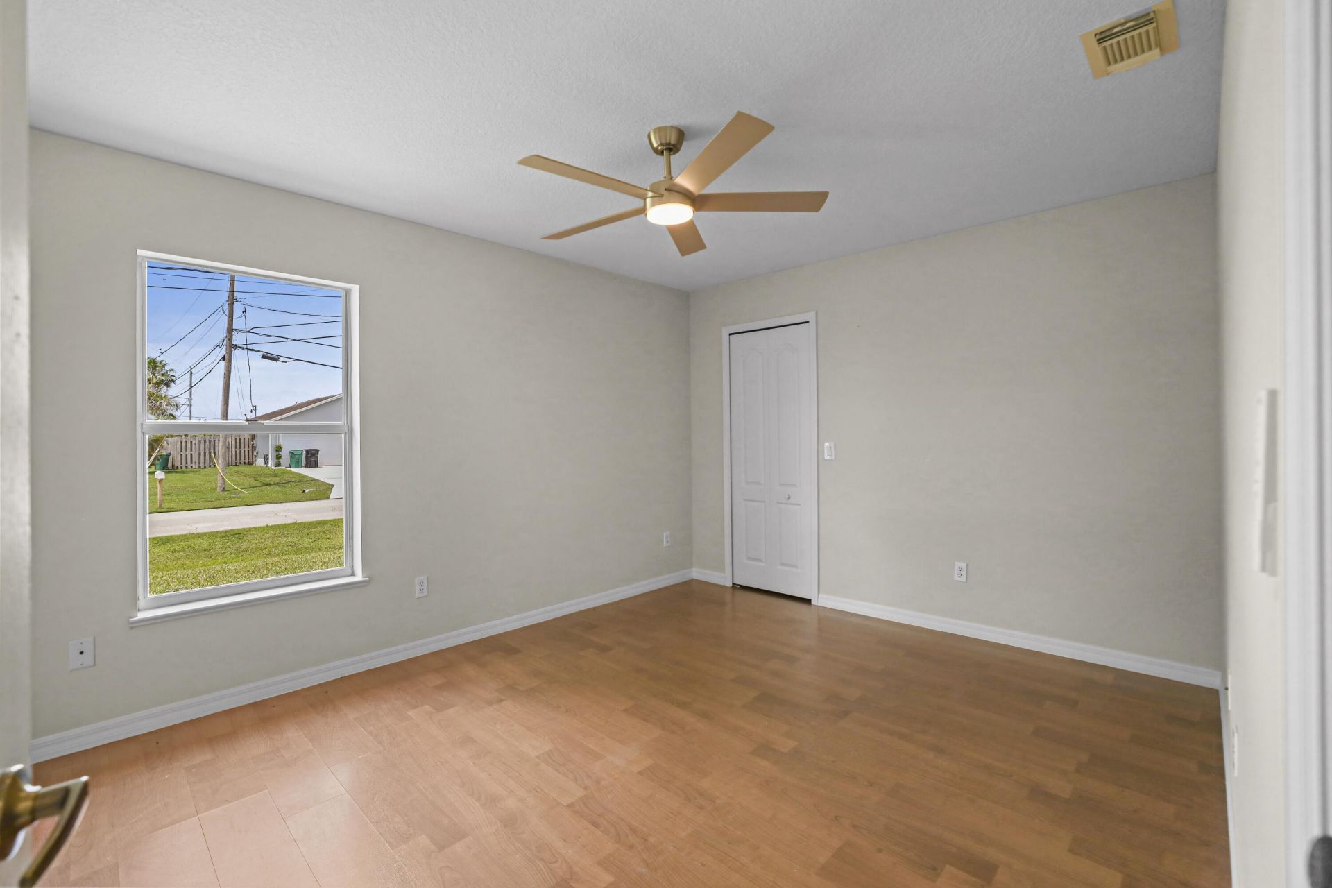 2001 SW Salvatierra Boulevard, Port Saint Lucie, FL 34987 Photo