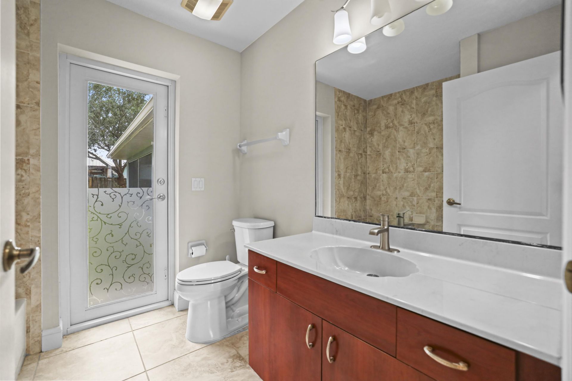 2001 SW Salvatierra Boulevard, Port Saint Lucie, FL 34987 Photo