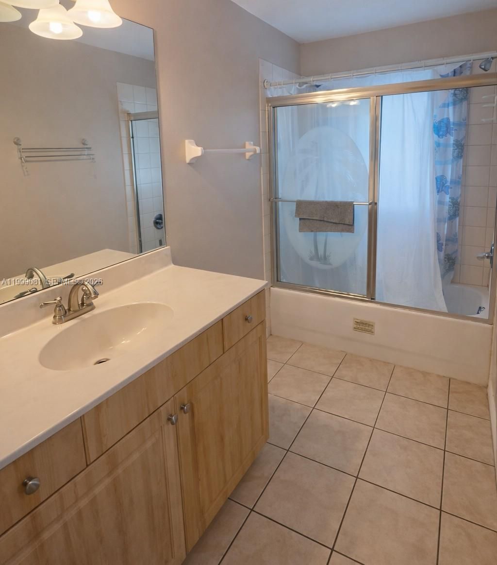 825 Costa Pl, Lehigh Acres, FL 33972 Photo