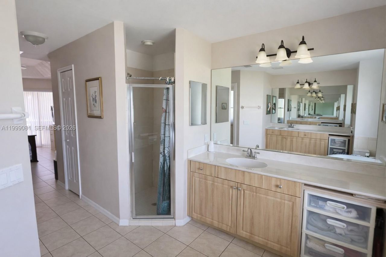 825 Costa Pl, Lehigh Acres, FL 33972 Photo