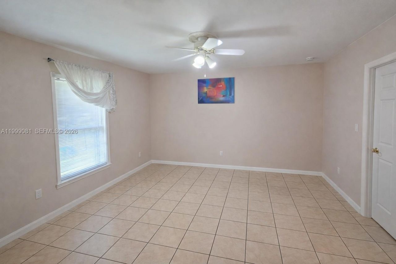 825 Costa Pl, Lehigh Acres, FL 33972 Photo