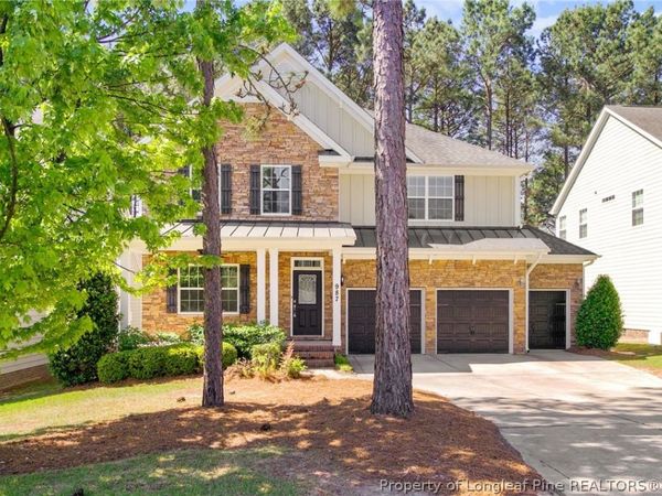 987 Micahs Way N, Spring Lake, NC 28390