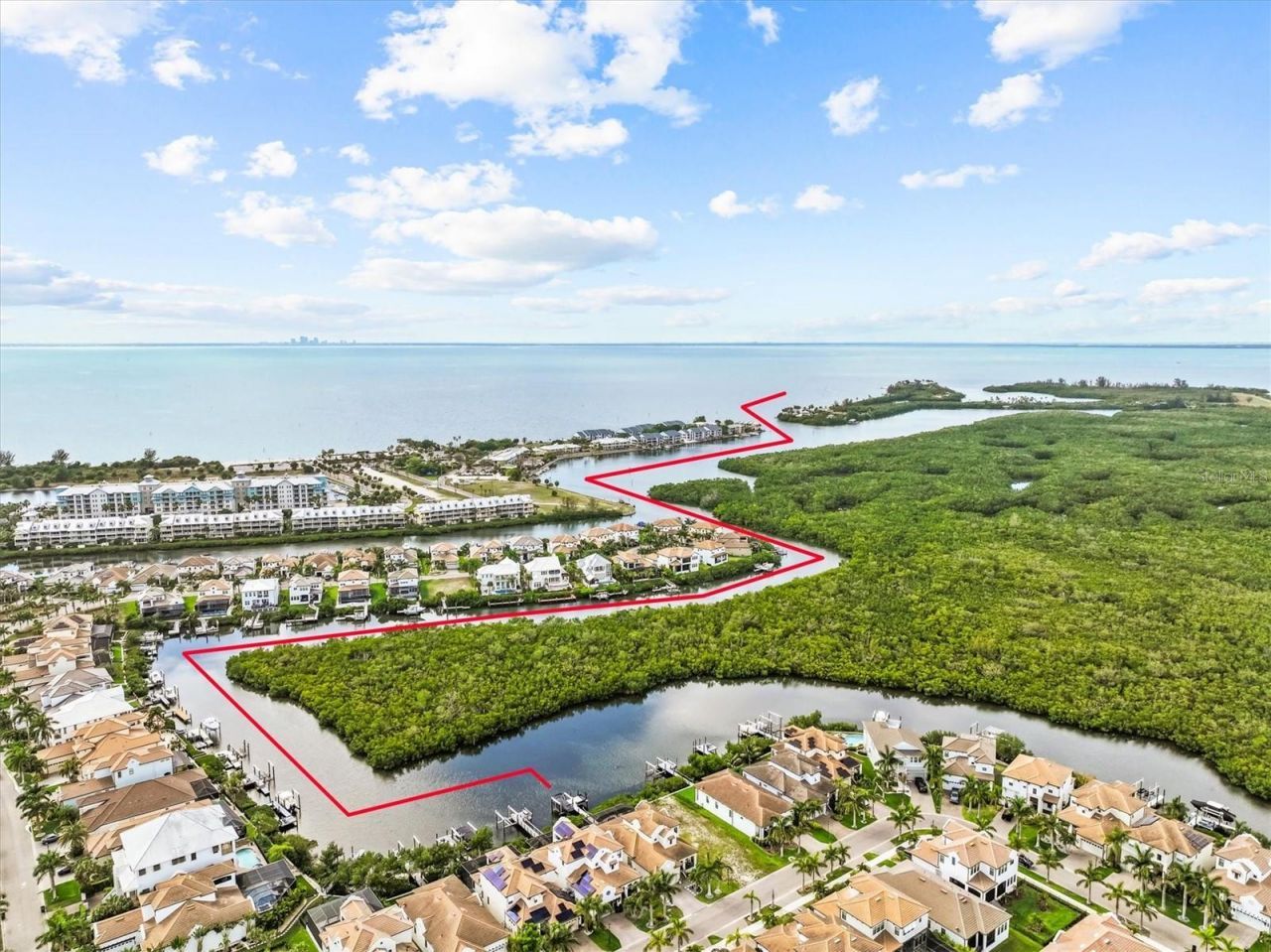 916 Seagrape Drive, Ruskin, FL 33570 Photo