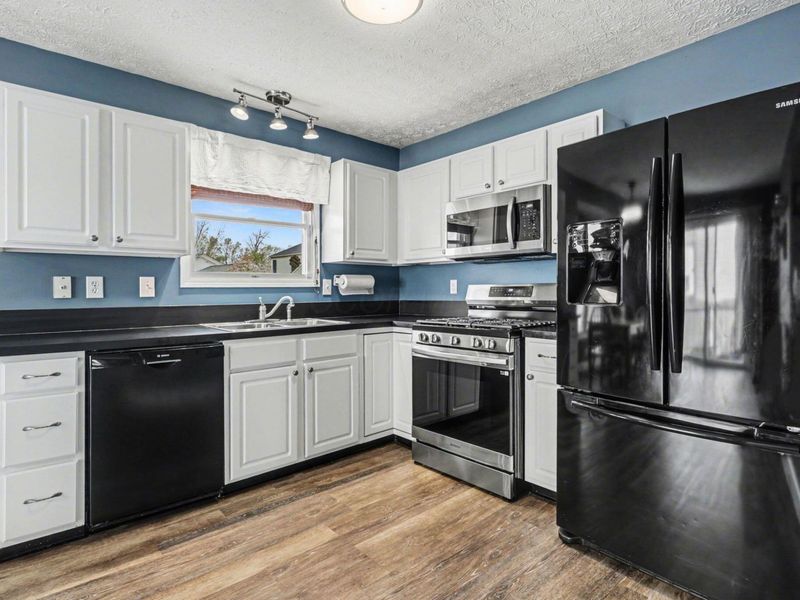 5152 Hilliard Green Drive, Hilliard, OH 43026 Photo 8