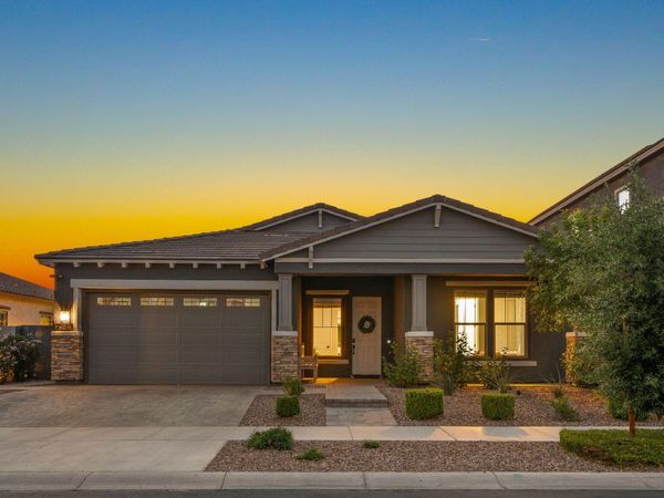 4752 S ORBIT Avenue, Mesa, AZ 85212