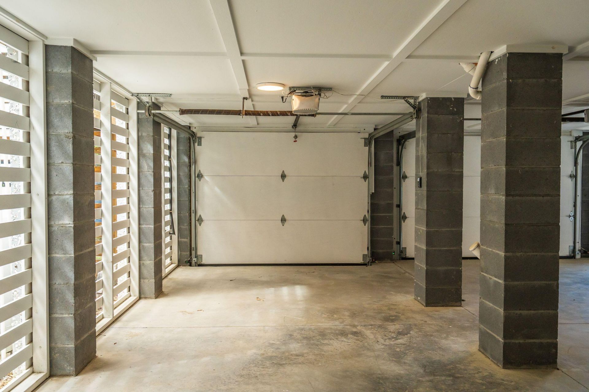 924 Pitt Street Photo 64