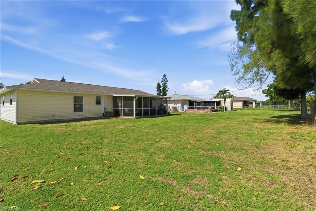 2115 NE 25th St, Cape Coral, FL 33909 Photo