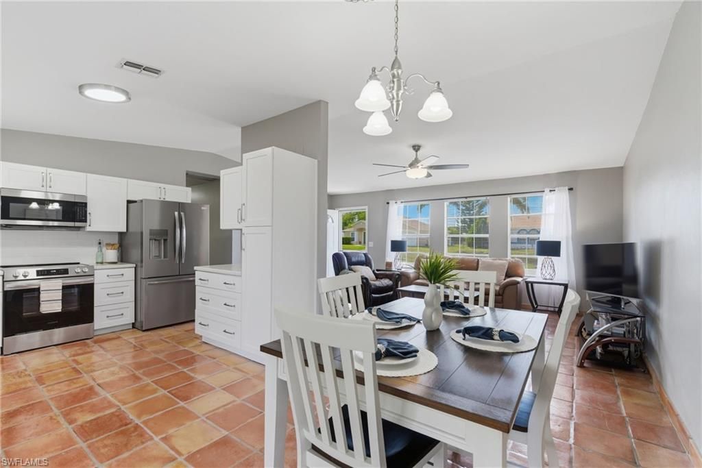2115 NE 25th St, Cape Coral, FL 33909 Photo