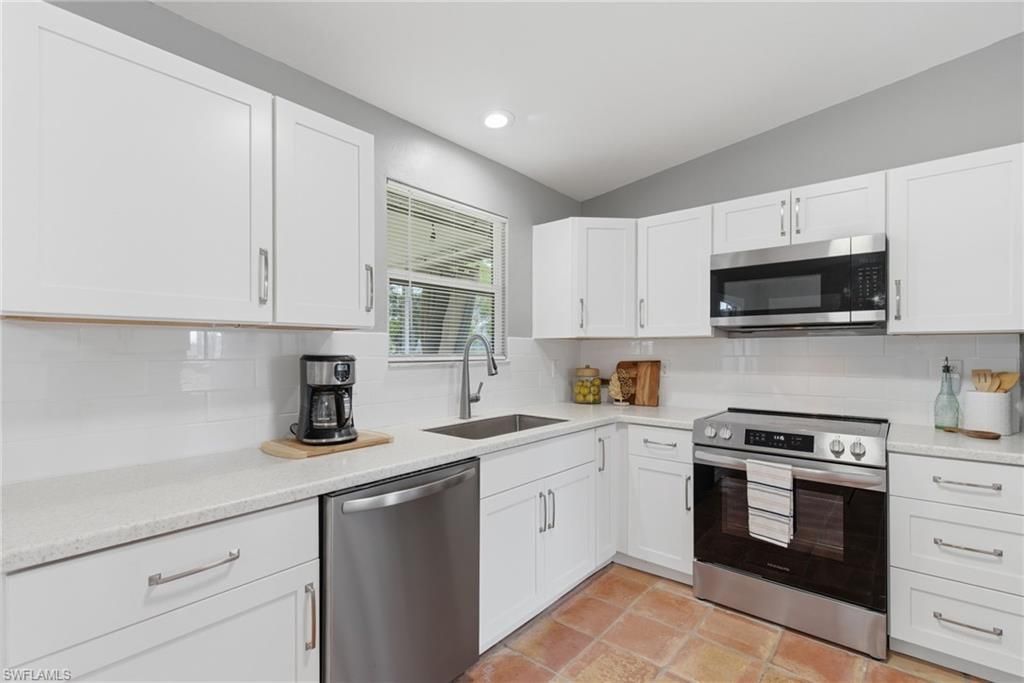 2115 NE 25th St, Cape Coral, FL 33909 Photo