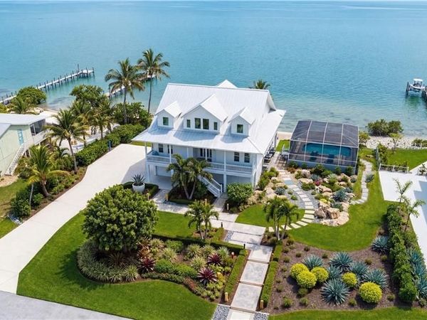 3211 Vacation LN , ST. JAMES CITY, FL 33956