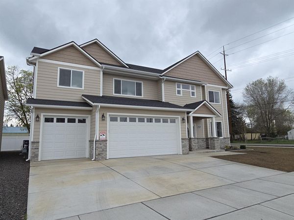 12704 E Desmet Ave, Spokane Valley, WA 99216