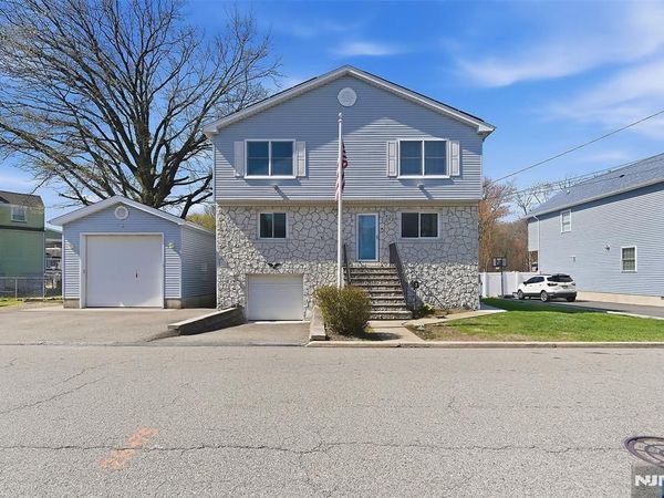 7 Franklin Street, LITTLE FERRY, NJ 07643