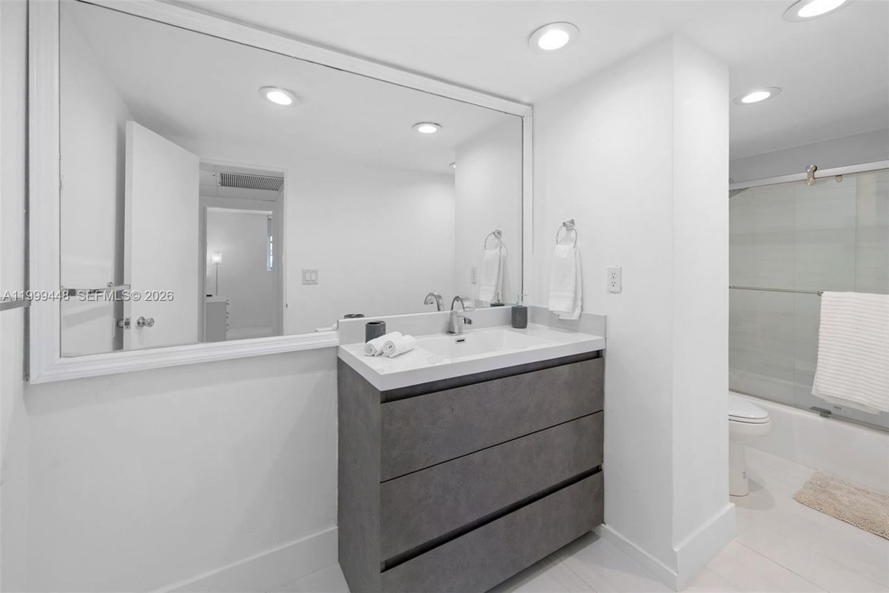 4001 S Ocean Dr, Unit 15B, Hollywood, FL 33019 Photo