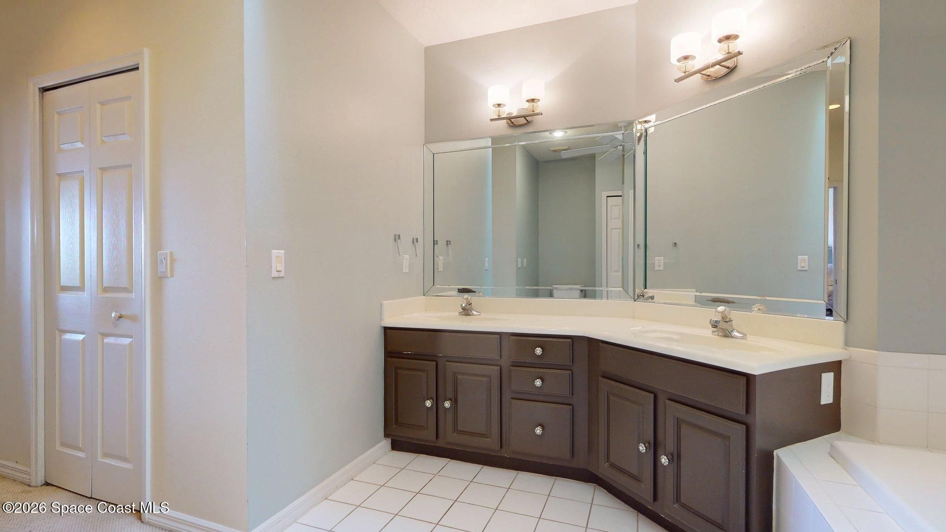 521 Island Court, Indian Harbor Beach, FL 32937 Photo