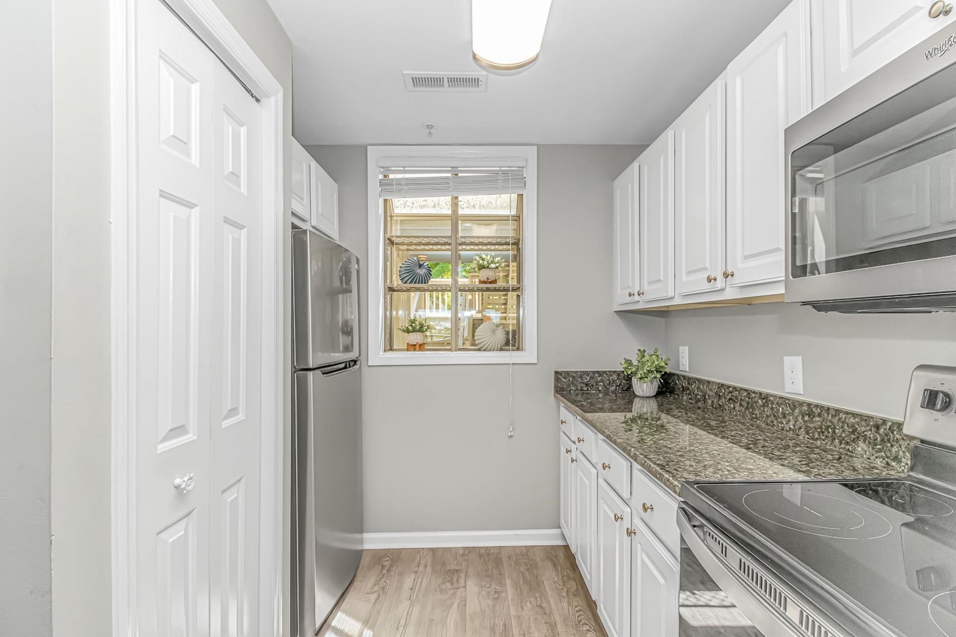 1401 Lighthouse Dr. Photo 12