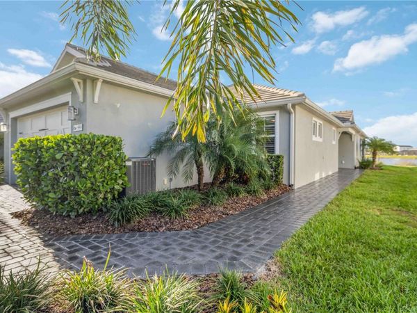 993 CROSSWIND AVENUE , SARASOTA, FL 34240