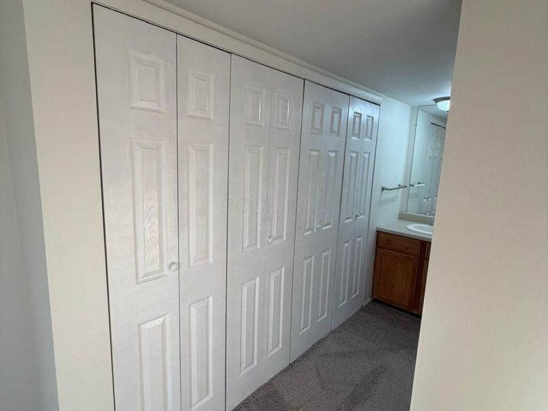 4645 Merrimar Circle E, Unit F, Columbus, OH 43220 Photo 20