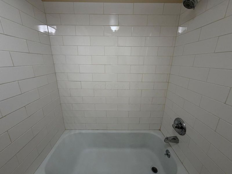 4645 Merrimar Circle E, Unit F, Columbus, OH 43220 Photo 23