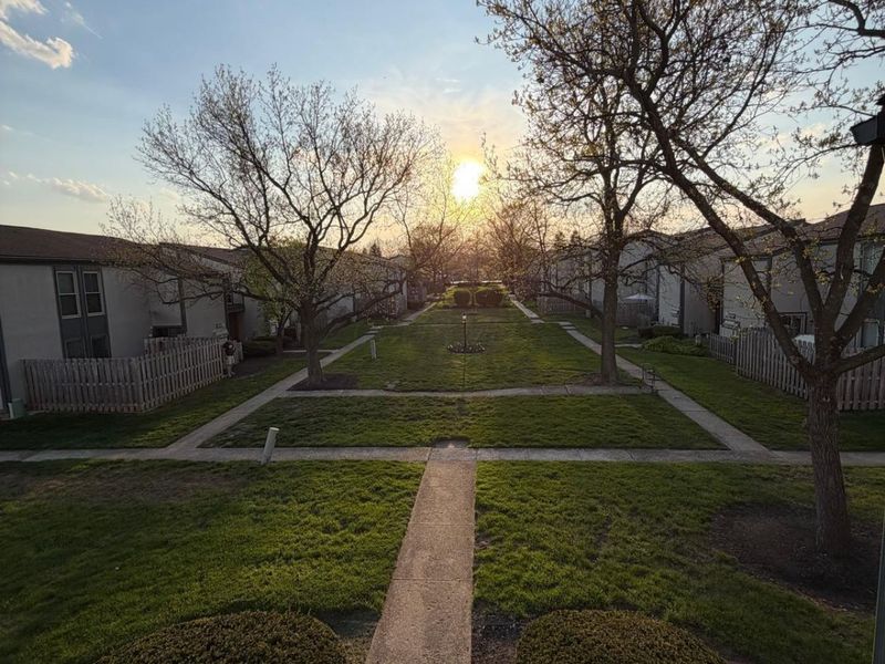 4645 Merrimar Circle E, Unit F, Columbus, OH 43220 Photo 6