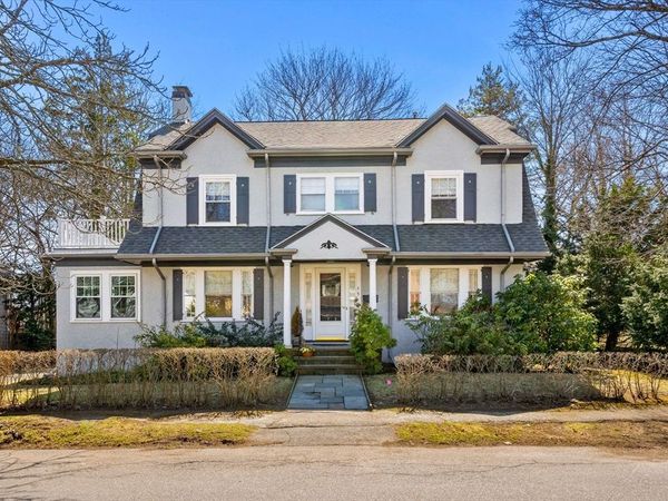 15 Preston Beach Rd, Marblehead, MA 01945