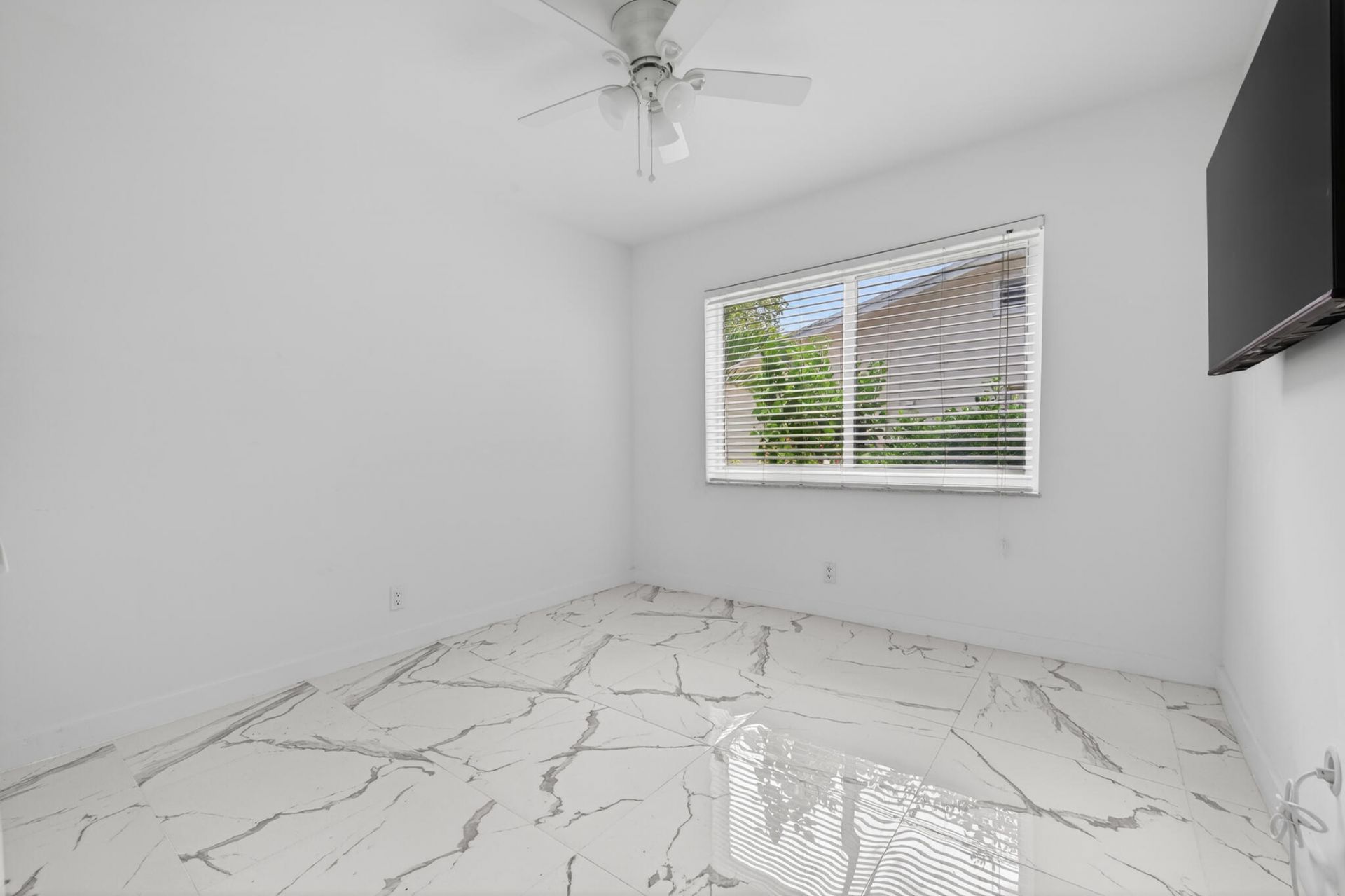 6890 NW 31st Way, Fort Lauderdale, FL 33309 Photo