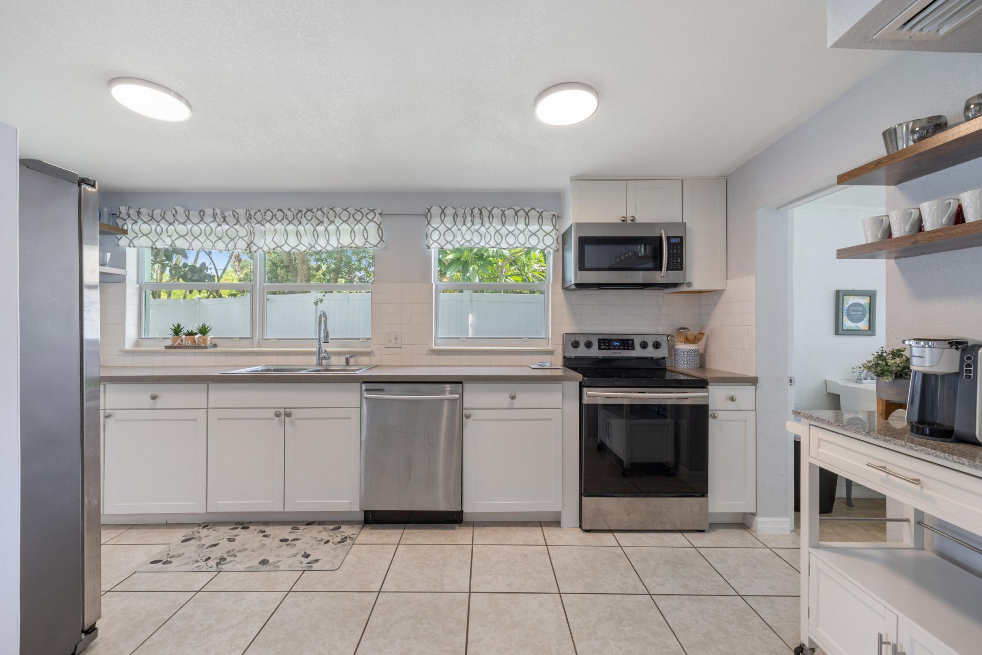 1310 4th Court, Vero Beach, FL 32960 Photo