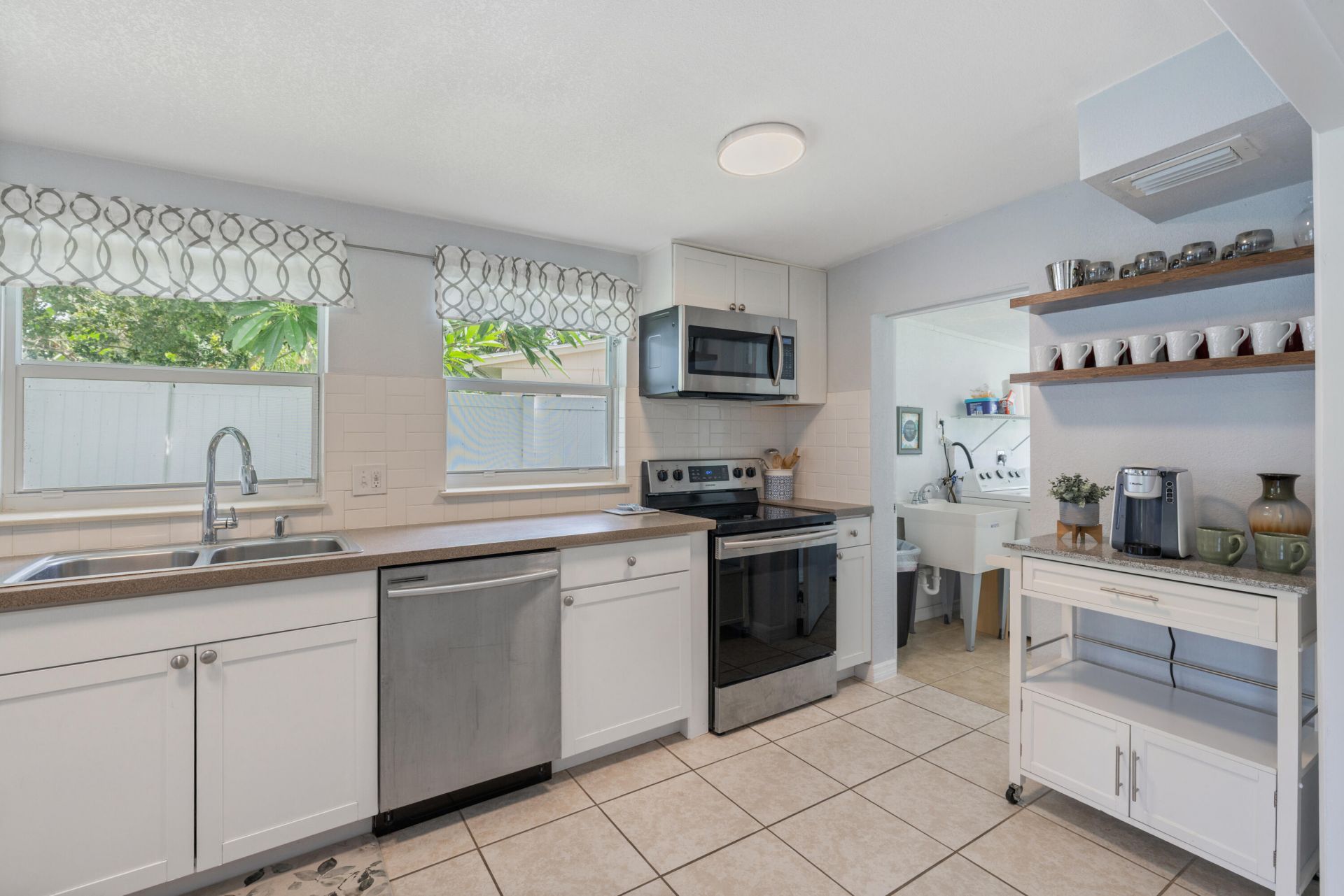 1310 4th Court, Vero Beach, FL 32960 Photo