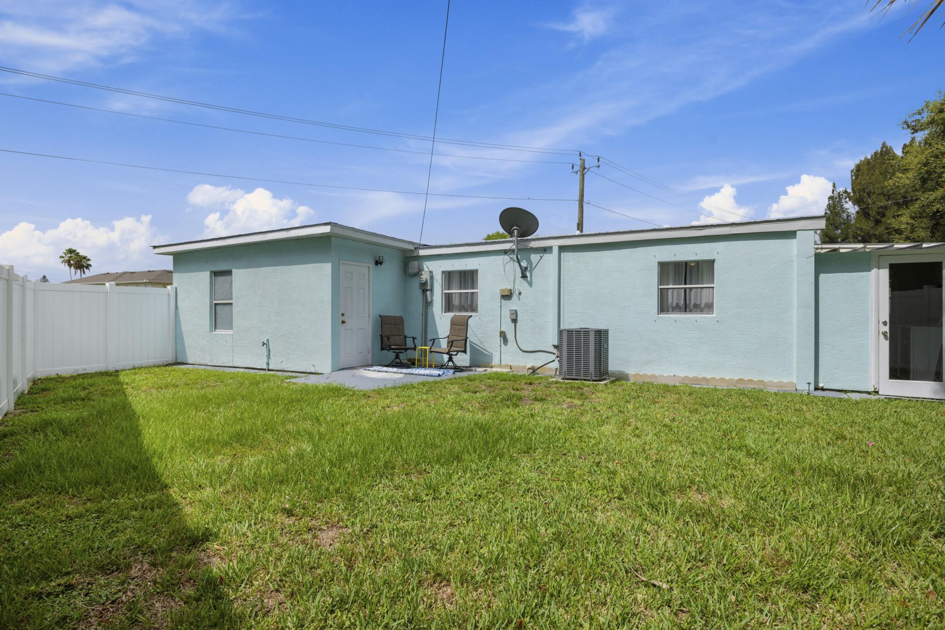 1310 4th Court, Vero Beach, FL 32960 Photo