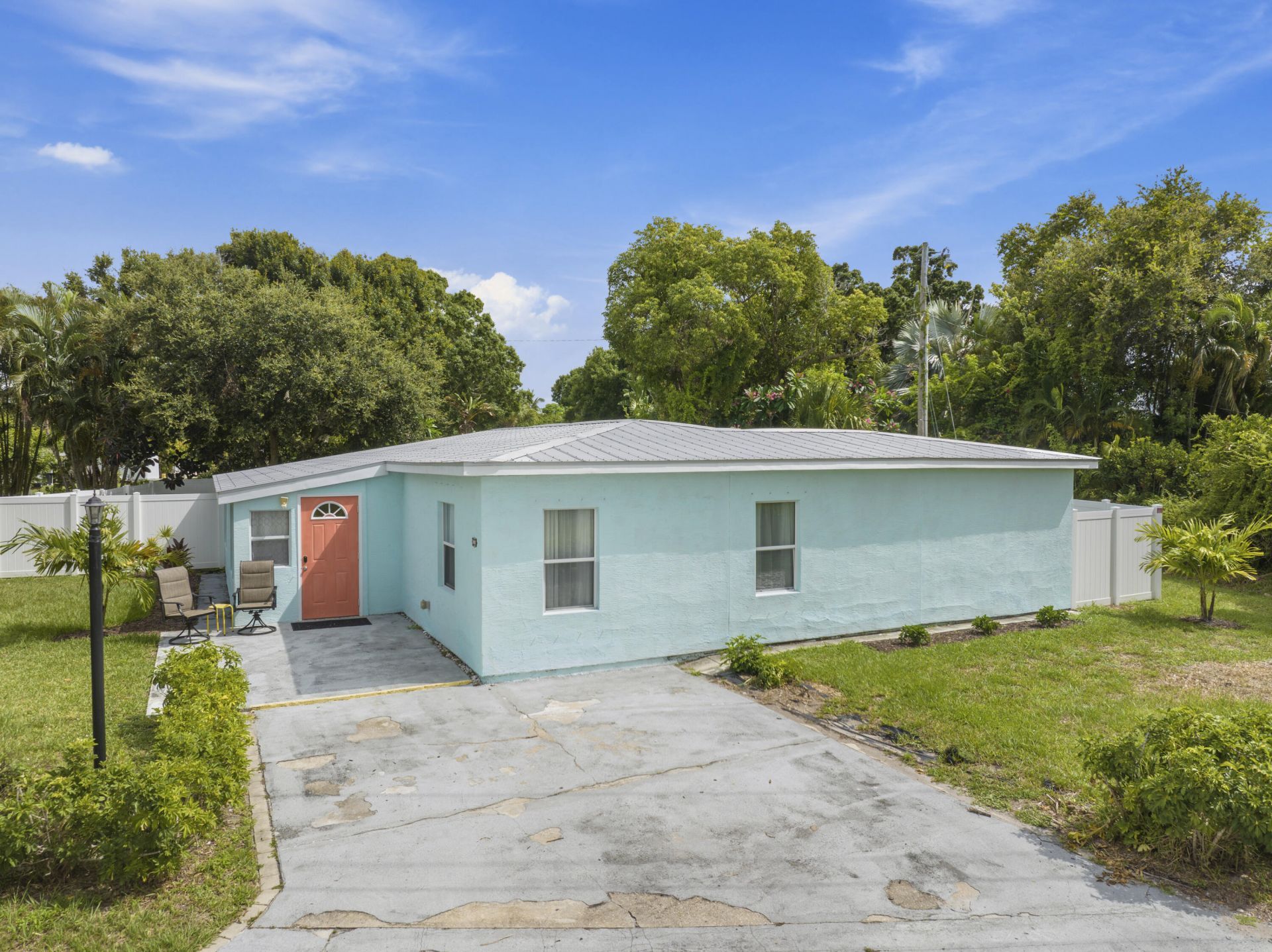 1310 4th Court, Vero Beach, FL 32960 Photo