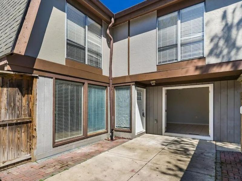 5442 Worthington Forest Place , Columbus, OH 43229 Photo 1