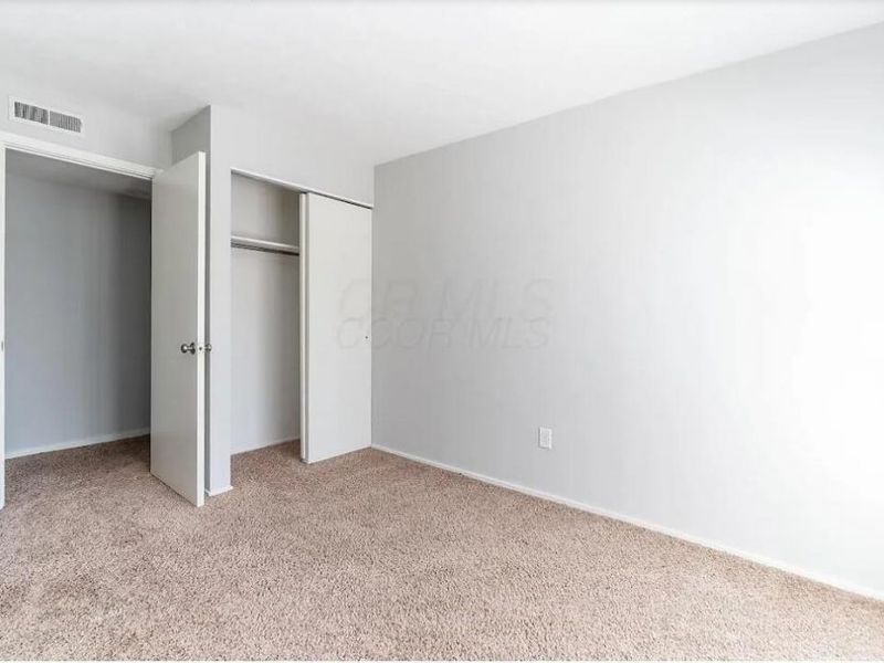 5442 Worthington Forest Place , Columbus, OH 43229 Photo 23