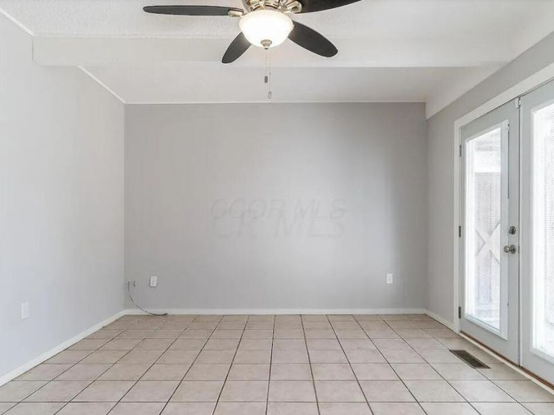 5442 Worthington Forest Place , Columbus, OH 43229 Photo 9