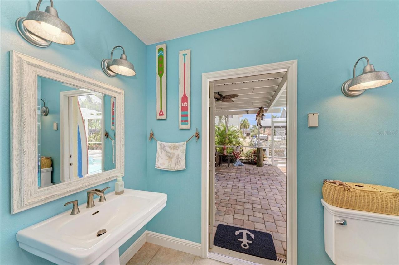 4527 Blue Marlin Drive, Bradenton, FL 34208 Photo