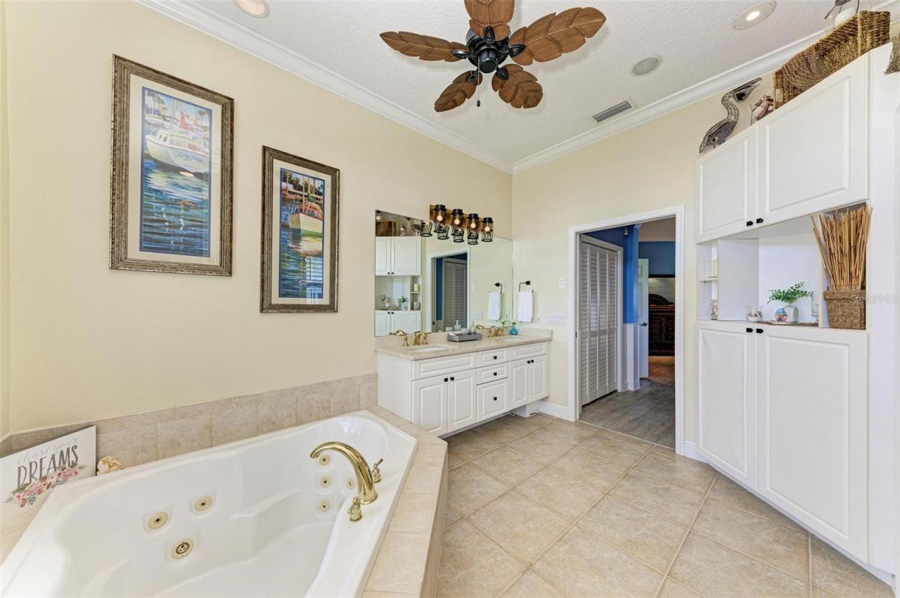 4527 Blue Marlin Drive, Bradenton, FL 34208 Photo