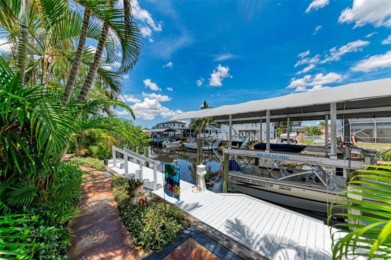 4527 Blue Marlin Drive, Bradenton, FL 34208 Photo