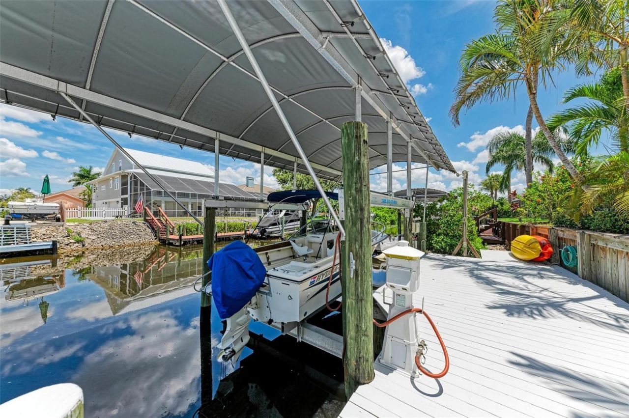 4527 Blue Marlin Drive, Bradenton, FL 34208 Photo