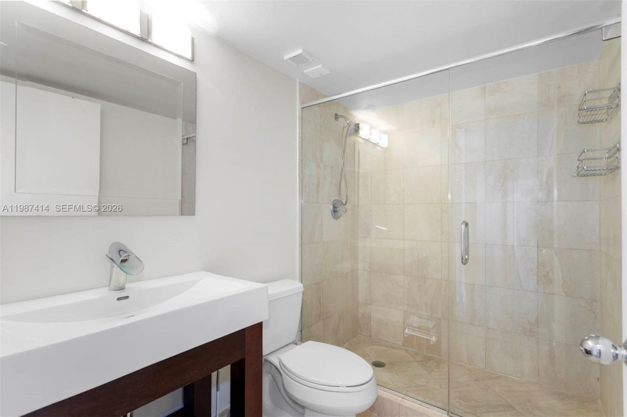 3600 Mystic Pointe Dr, Unit 1402, Aventura, FL 33180 Photo