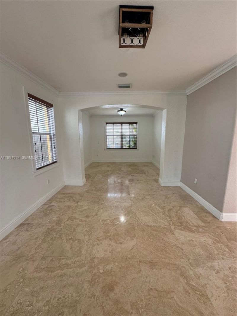 2155 SW 156th Ct, Miami, FL 33185 Photo