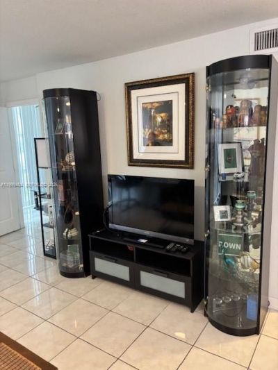 210 172nd St , Unit 127, Sunny Isles Beach, FL 33160 Photo