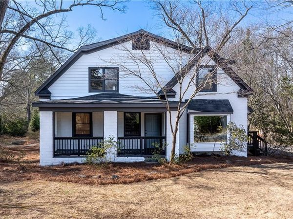 2415 Charleston Oaks Lane, Decatur, GA 30030