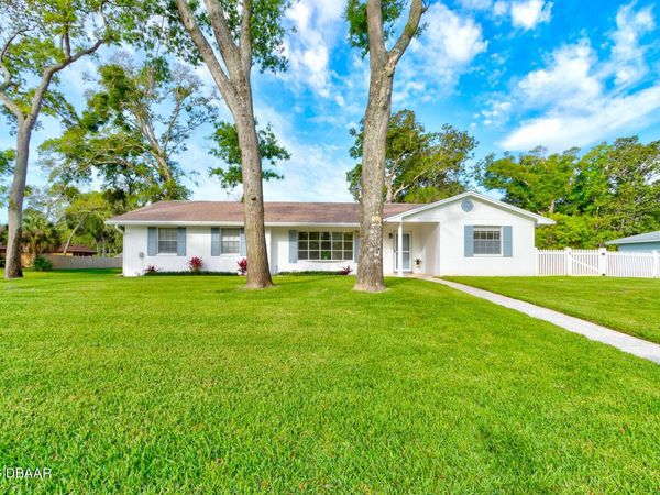 700 Lindenwood Circle, Unit E, Ormond Beach, FL 32174