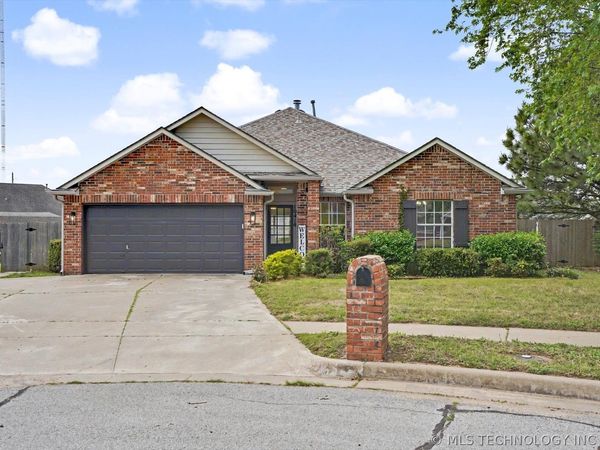 10416 E 116th Street S, Bixby, OK 74008