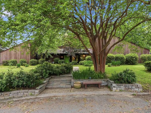 5 Yorktown , Conway, AR 72034