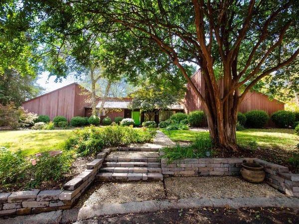 5 Yorktown , Conway, AR 72034