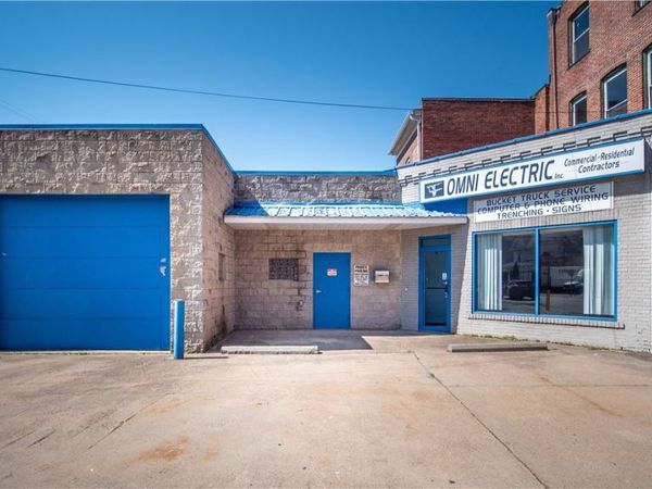 223 E 4th Avenue, Tarentum, PA 15084