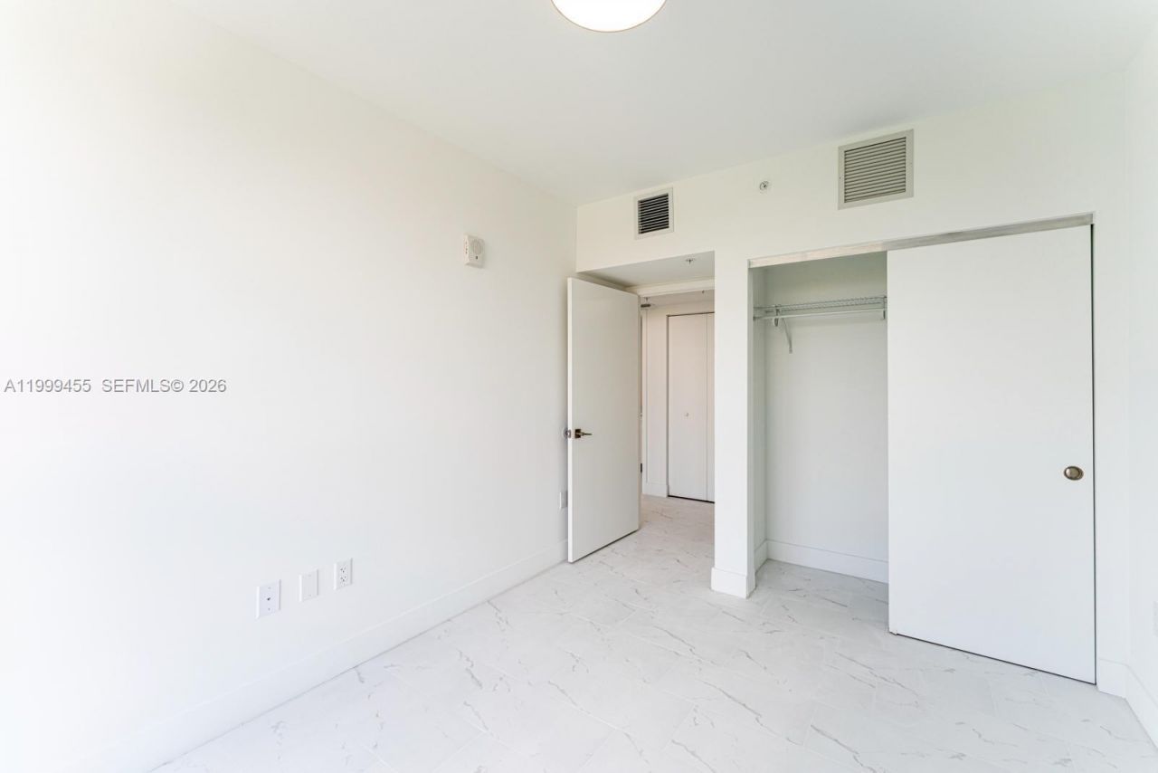 1850 Monroe St , Unit 410, Hollywood, FL 33020 Photo