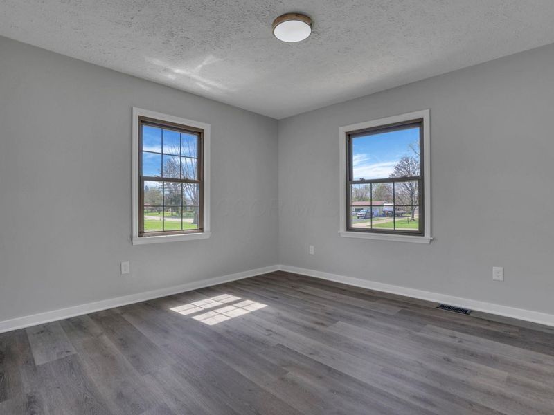 4596 Glenmawr Avenue , Columbus, OH 43224 Photo 19