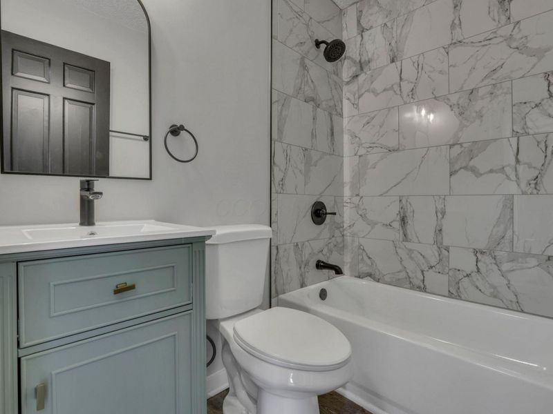 4596 Glenmawr Avenue , Columbus, OH 43224 Photo 23